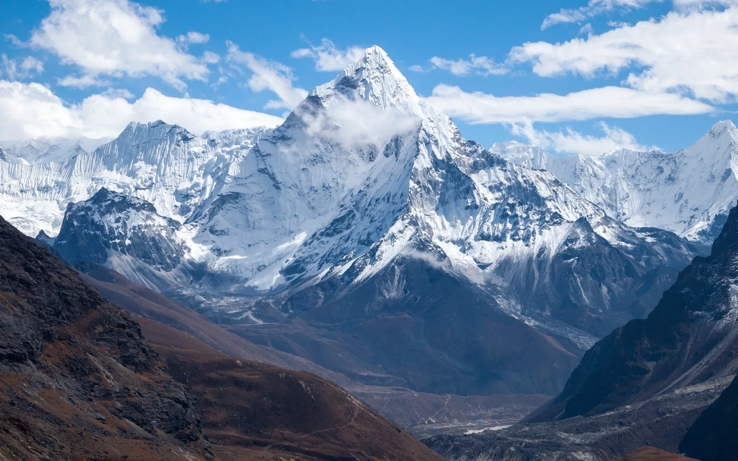 Le sommet de l’Ama Dablam dans l’Himalaya népalais